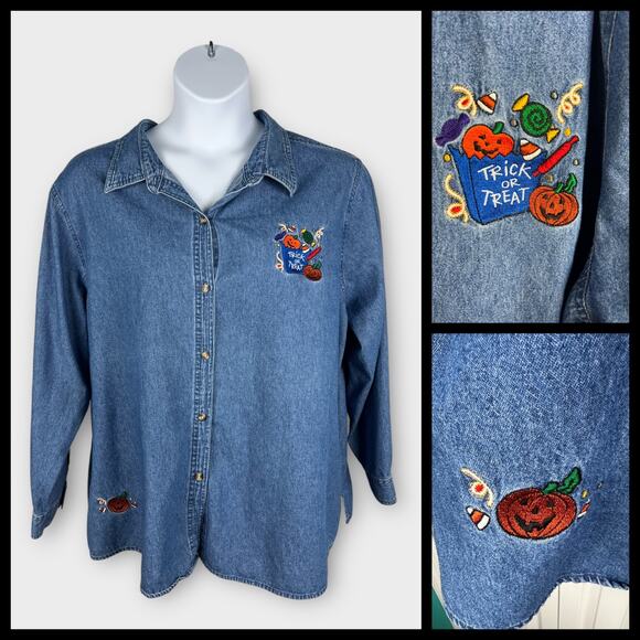 Womens Basic Editions 3X Denim Halloween Trick or Treat Embroidered Blouse Top - Picture 1 of 7
